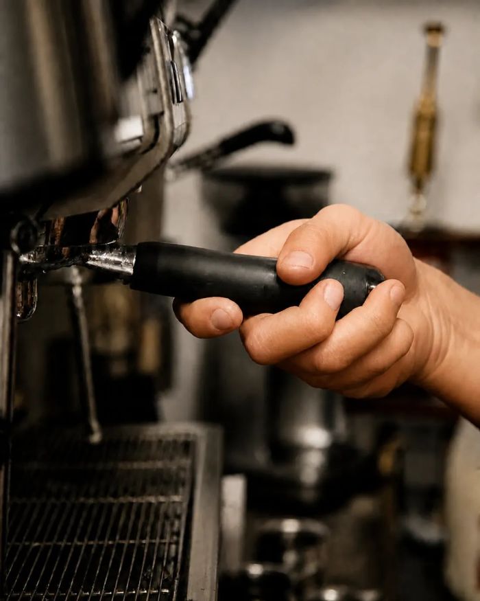 Brewing Kaʻū coffee with a Espresso